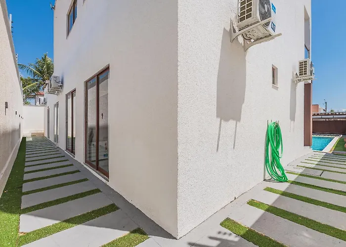 Casa Guerreiro - Elegância no Cumbuco by Carpediem